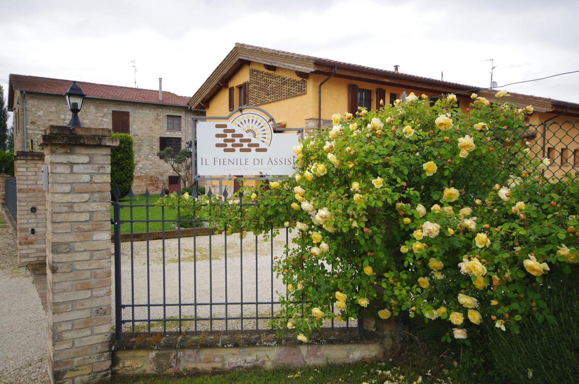 Il Fienile Di Assisi Villa Dış mekan fotoğraf